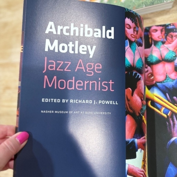 Art Gallery Exhibit Book Set, Set of 2 Collector Edition Art Books - Picture 11 of 16